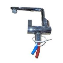 Comet vipusekoitushana Arona, letkuliittimet kromattu, katkaisijalla